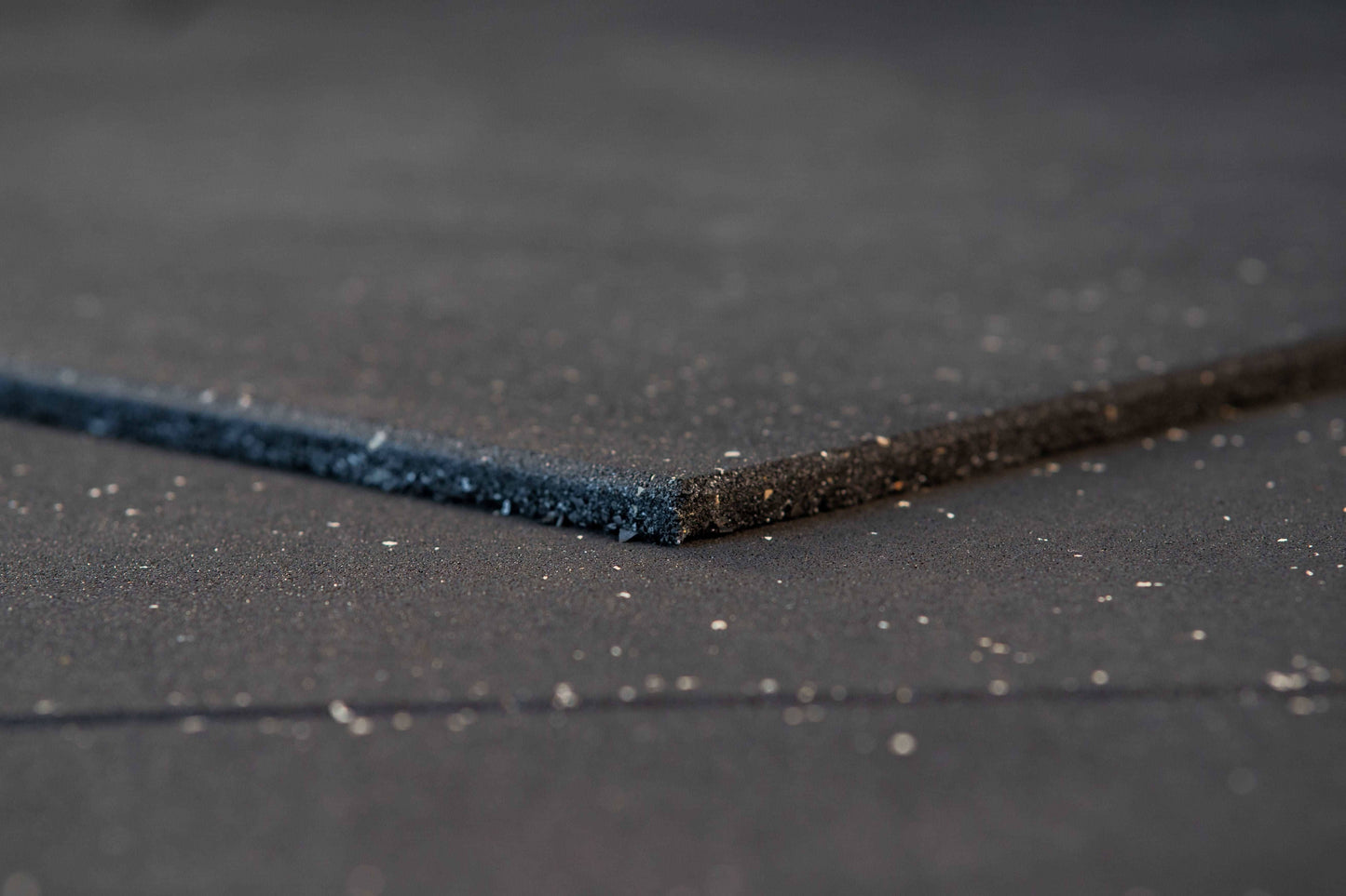 Gym Bodenplatten: Gym Rubber Mat SQMIZE®, 15 - 25 mm www.simpleproducts.at GRM100-15 