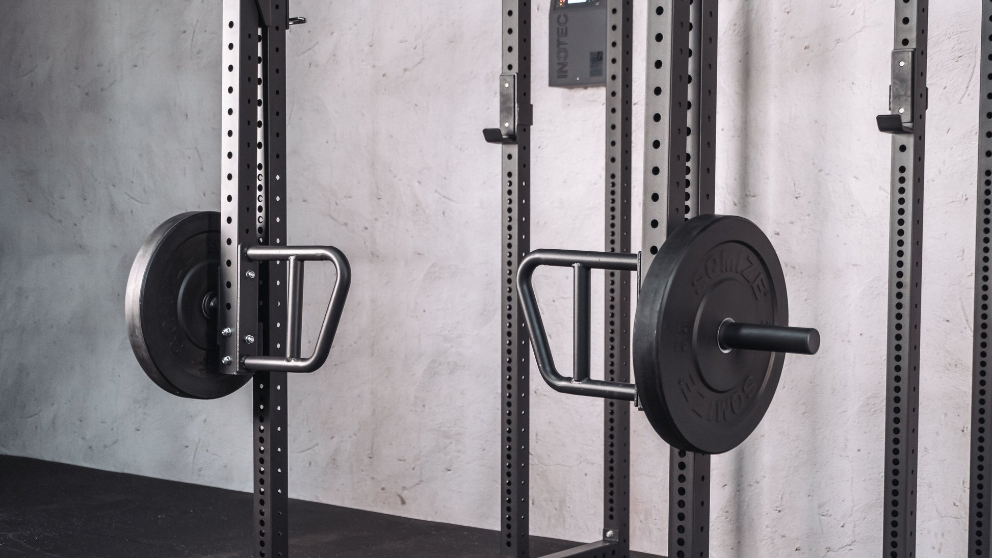 Power Rack SQMIZE® SQ8, Höhe 197 - 237 cm www.simpleproducts.at 